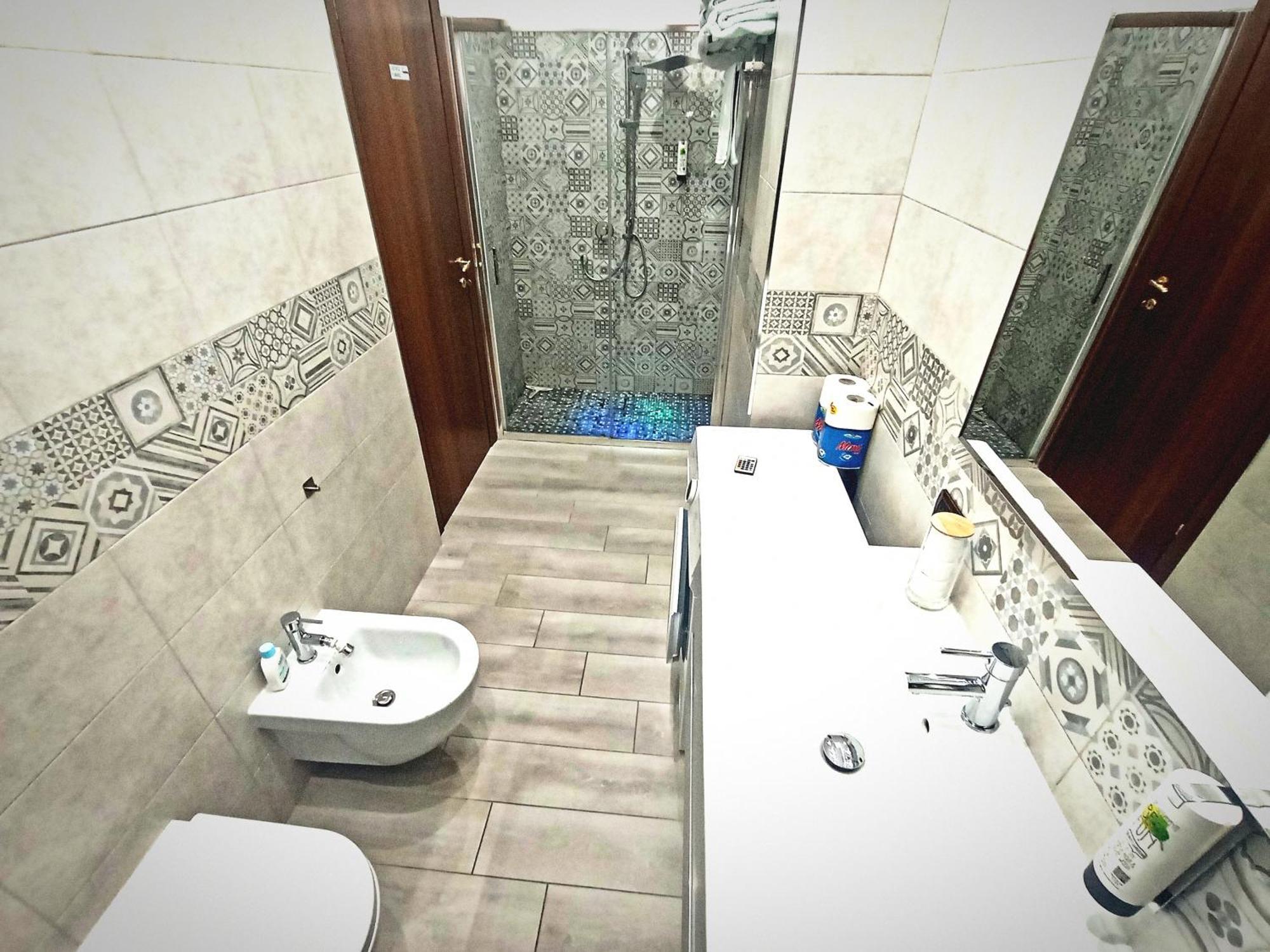 Apartment 1 *